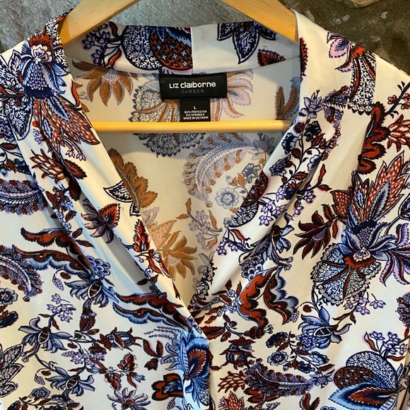 Floral 3/4 Sleeve Career / Professional Blouse - Picture 4 of 6